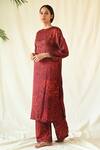 Buy_Til_Red Cotton Satin Round Neck Hand Painted Freckle Print Kurta Set _at_Aza_Fashions