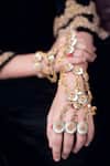 Buy_Kanyaadhan By DhirajAayushi_Gold Plated Embroidered Tikki Hathphool - Set Of 2 _at_Aza_Fashions