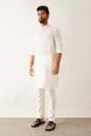 Son Of A Noble Snob White Linen Issa Kurta Set Online at Aza Fashions Son Of A Noble Snob_White Linen Issa Kurta Set _Online_at_Aza_Fashions