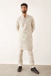 Buy_Son Of A Noble Snob_Ivory Linen Embroidery Halles Grid Floral Print Kurta Set _at_Aza_Fashions