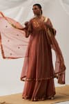 Buy_Itrh_Peach Silk Tissue Placement Embroidery Floral V Neck Kurta And Lehenga Set _at_Aza_Fashions