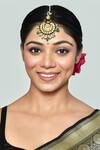 Buy_Vivinia By Vidhi Mehra_Green Navratna Stones Embellished Maangtikka _at_Aza_Fashions