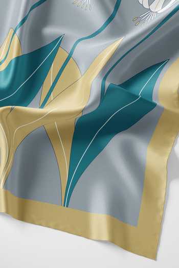 Thee Modern Roots_Blue Floral Print Silk Stole _Online_at_Aza_Fashions