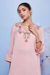 Buy_Ajiesh Oberoi_Pink Chiffon/cotton Lycra Embroidered Floral V Neck Asymmetric Kurta Set _Online_at_Aza_Fashions