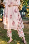 Shop_Missprint_White Kurta Chanderi Print Floral Notched Round Tanvi Bouquet Pattern Set _Online_at_Aza_Fashions