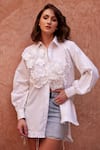 Buy_Palak Khandelwal_White Cotton Embroidered Floral Shirt Collar Patchwork _at_Aza_Fashions