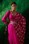 Buy_Pink City By Sarika_Pink Silk Pearls, Embroidery, Chains V-neck Shibori Print Pre-draped Saree Set _Online_at_Aza_Fashions