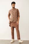 Buy_Son of A Noble Snob_Brown 100% Linen Printed Small Balance Geometric Bundi _at_Aza_Fashions