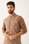 Shop_Son of A Noble Snob_Brown 100% Linen Printed Small Balance Geometric Bundi _Online_at_Aza_Fashions