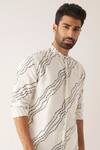 Shop_Son Of A Noble Snob_White Linen Waves Print Kurta And Trouser Set _Online_at_Aza_Fashions