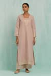 Buy_TIC_Pink Cotton Slub Embroidered Gotapatti V Gota Embellished Kurta With Palazzo _at_Aza_Fashions