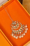 Zariin_Gold Plated Mirror Polki Chaand Ka Tukda Embellished Maangtikka _Online_at_Aza_Fashions
