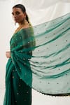 Buy_Itrh_Emerald Green Organza Embellished Ghunghroos Round Saree With Blouse  _Online_at_Aza_Fashions