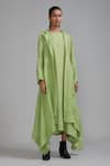 Buy_MATI_Green Pure Linen Plain Notched Lapel Trench Koza Asymmetric Jacket _at_Aza_Fashions