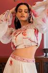 Buy_17:17 by Simmi Saboo_Off White Muslin Embroidered Thread Aalifa Floral Pattern Bustier And Lehenga Set 
