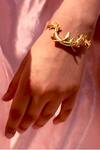Buy_Zariin_22kt Bird Motif Cuff _at_Aza_Fashions