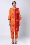 Buy Ekastories Orange Cotton Round Neck Mul Floral Print Tunic With Pant at Aza Fashions Buy_Ekastories_Orange Cotton Round Neck Mul Floral Print Tunic With Pant_at_Aza_Fashions