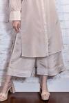 Buy_Vasavi Shah_Ivory Silk Tissue Embroidered Resham Shirt Collar Kurta And Pant Set  _Online_at_Aza_Fashions