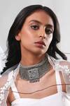 Buy_Vaidaan_Grey Alaya Choker _at_Aza_Fashions