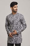 Buy_Arihant Rai Sinha_Grey Cotton Print Trellis Short Kurta _at_Aza_Fashions