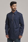 Buy_Arihant Rai Sinha_Blue Cotton Printed Abstract Short Kurta _at_Aza_Fashions