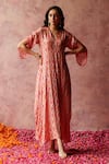Buy_Begum_Peach Kaftan Georgette Embroidery Sequin V Inaya Geometric Dress _at_Aza_Fashions
