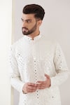 Buy_Kasbah_White Silk Mirrors Work Kurta _Online_at_Aza_Fashions