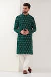 Buy_Kasbah_Green Silk, Cotton Embroidery Thread Kurta Set _at_Aza_Fashions