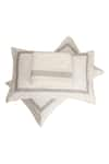 Buy_VEDA HOMES_Cream 100% Cotton Thread Work Waffle Embroidered Duvet Cover - Single Pc _at_Aza_Fashions