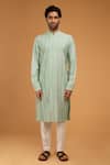 Chatenya Mittal_Green Cotton Silk Embroidery Thread Stitchline Pintuck Kurta Set _Online_at_Aza_Fashions