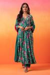 Buy_Seema Thukral_Green Kurta Printed Crepe Floral V Neck Anarkali Set _Online_at_Aza_Fashions