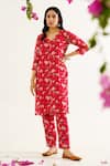 Buy_Avaha_Red Georgette Printed Floral V Neck Mora Girija Kurta And Pant Set _at_Aza_Fashions