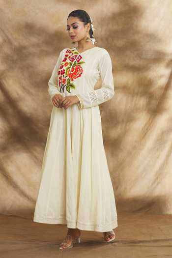 Shop_Peenacolada_Cream Muslin V-neck Embroidered Flared Anarkali _Online_at_Aza_Fashions