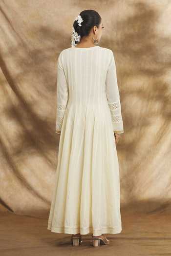Peenacolada_Cream Muslin V-neck Embroidered Flared Anarkali _Online_at_Aza_Fashions