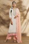 Buy_Peenacolada_Off White Cotton Jacquard Embroidered Floral Round Zari Straight Kurta Set _at_Aza_Fashions