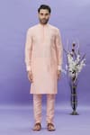 Aryavir Malhotra_Peach Art Banarasi Silk Printed Geometric Bundi Kurta Set _Online_at_Aza_Fashions