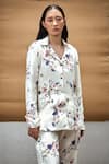 Buy_AMKA_White Silk Printed Floral Notched Lapel Collar Crayon Blazer And Pant Set _Online_at_Aza_Fashions