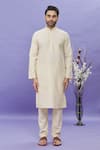 Aryavir Malhotra_Grey Bundi Jacquard Banarasi Silk Floral Pattern Sleeveless And Kurta Set_Online_at_Aza_Fashions