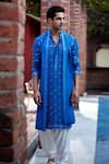 Ankit V Kapoor_Blue Georgette Embroidery Mirror Ranbir Kurta Set With Stole For Men_Online_at_Aza_Fashions