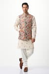 Buy_Taroob_White 100% Silk Print Kalamkari Paisley Swirl Nehru Jacket  _at_Aza_Fashions