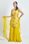 Buy_MeenaGurnam_Yellow Printed Georgette Embroidered Thread Round Floral Kurta Sharara Set _at_Aza_Fashions