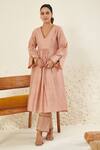 Buy_Flamingo the label_Peach Chanderi Hand Embroidered Mukaish V Neck Gathered Kurta And Pant Set _at_Aza_Fashions