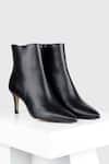 Buy_Oroh_Black Carmona Leather Ankle Boot _at_Aza_Fashions