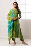 Buy_Geroo Jaipur_Green Cotton Rayon Embroidered Thread Notched Kurta Pant Set _Online_at_Aza_Fashions