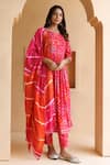 Buy_Geroo Jaipur_Pink Cotton Rayon Embroidered Thread Notched Work Kurta Pant Set _Online_at_Aza_Fashions