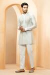 Buy_Studio Bagechaa_Grey Chanderi Embroidery Placed Floral Kurta With Pyjama Pant _at_Aza_Fashions