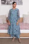 Buy_Vaayu_Blue Cotton Muslin Printed Floral Round Kurta And Pant Set  _at_Aza_Fashions