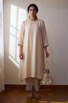Buy_Dot_Ivory Cotton, Silk Embroidery Round Neck Gia Pocket Kurta And Pant Set _at_Aza_Fashions