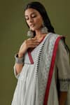 Buy_Sanjev Marwaaha_Ivory Cotton Silk Hand Block Printed V Neck Kurta And Pant Set 