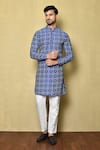 Buy_Aryavir Malhotra_Blue Kurta Cotton Silk Printed Checkered Bandhani Short Set _at_Aza_Fashions